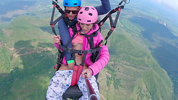 Paragliding ultra-cutie flashes off her taut and smoothly-shaven twat